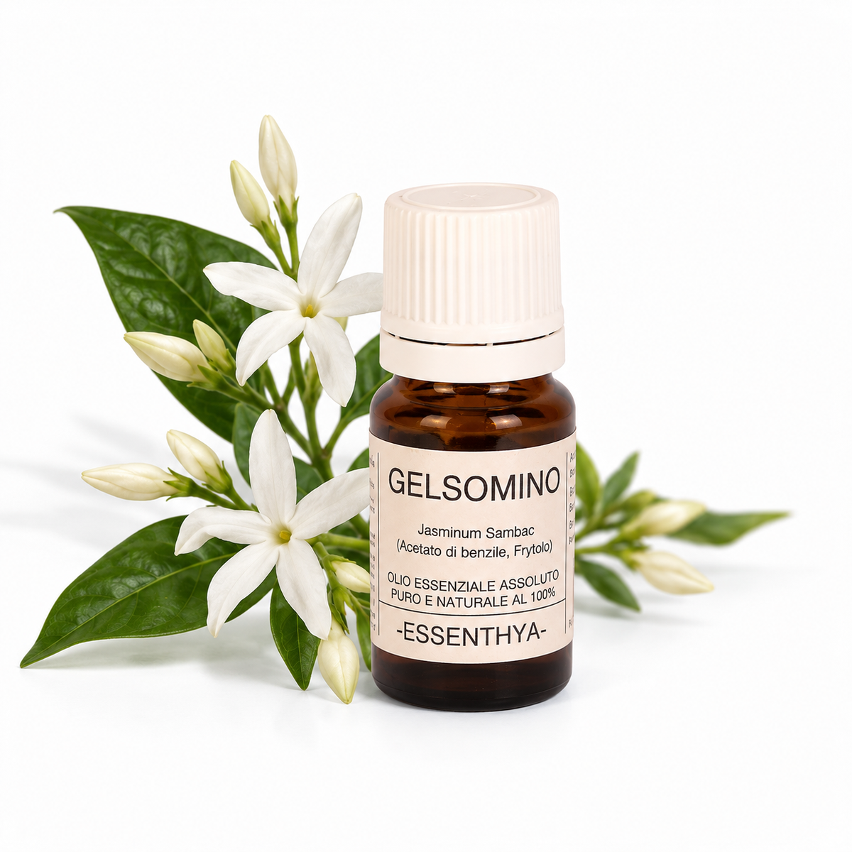 Flacone di olio essenziale di Gelsomino in vetro ambrato, con fiori di gelsomino su fondo bianco — Jasminum officinale
