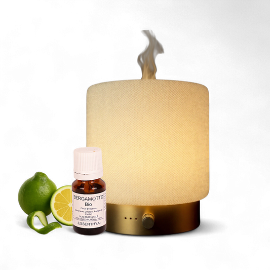 Golden Elegance — Diffusore a ultrasuoni ad acqua per oli essenziali (salotto).